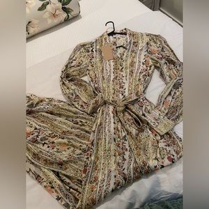 NWT Hemant & Nandita Tana Shirt Dress. Size Small